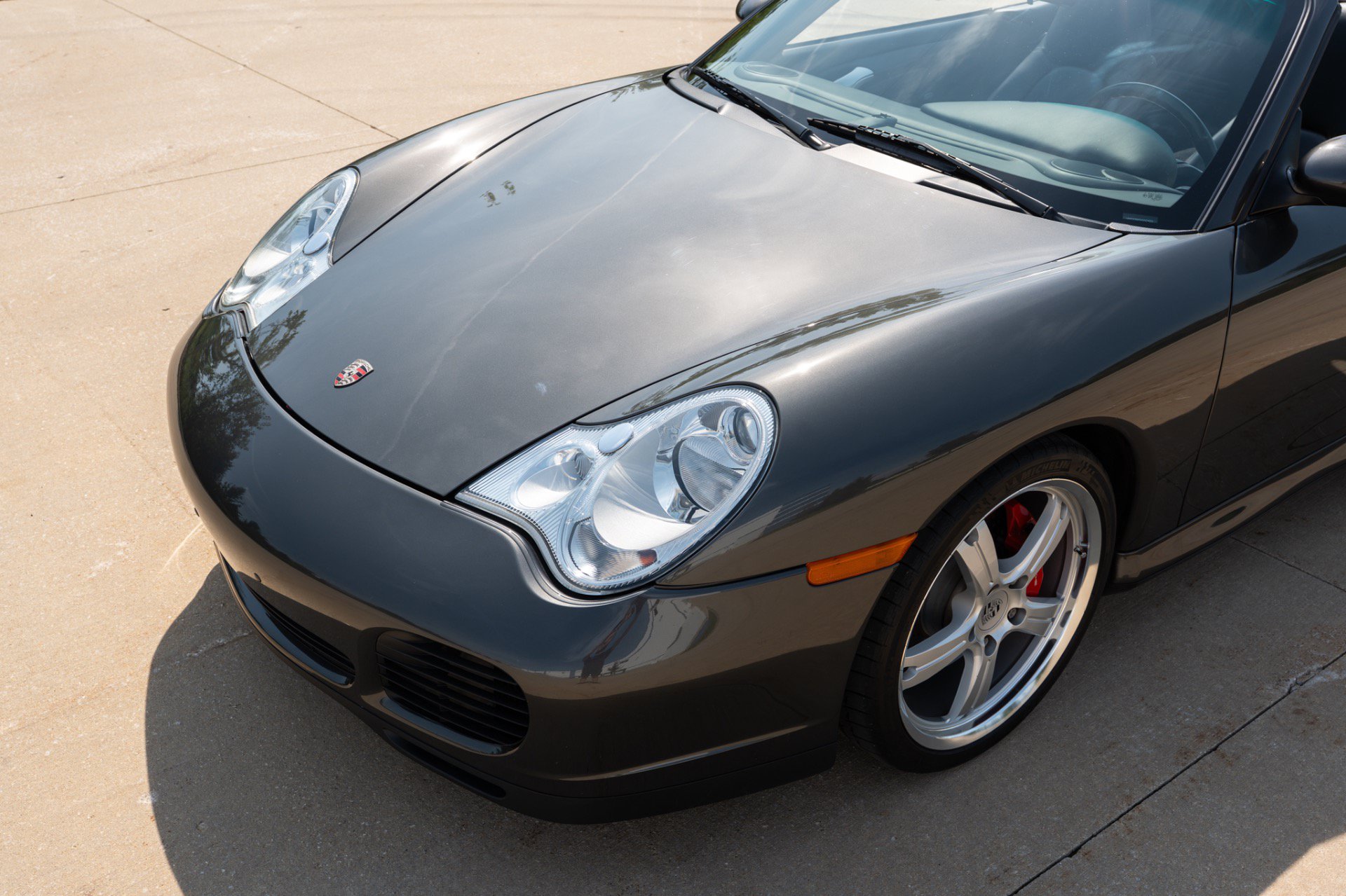 Used 2004 Porsche 911 Carrera 4S AWD/4WD image 39