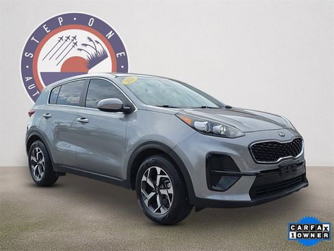 Used 2022 Kia Sportage LX image 1