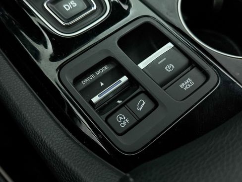 Used 2023 Honda Pilot Elite image 31