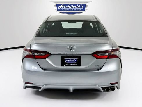 Used 2024 Toyota Camry SE FWD image 7