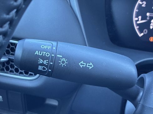 Certified 2026 Honda HR-V EX-L image 29