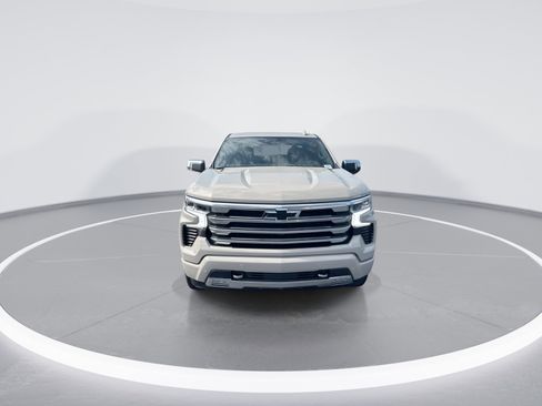 New 2026 Chevrolet Silverado 1500 High Country AWD/4WD image 3