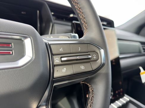 New 2026 GMC Terrain AT4 w/ Technology Package II AWD/4WD image 19