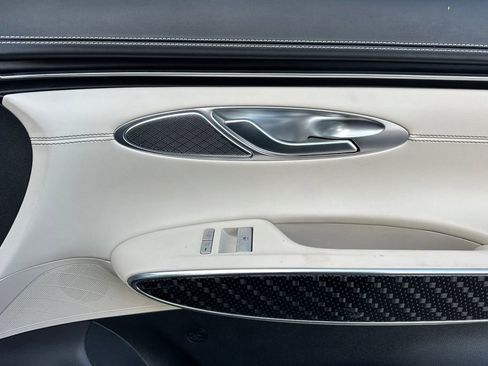 Used 2022 Genesis GV70 3.5T Sport w/ Sport Prestige Package image 18