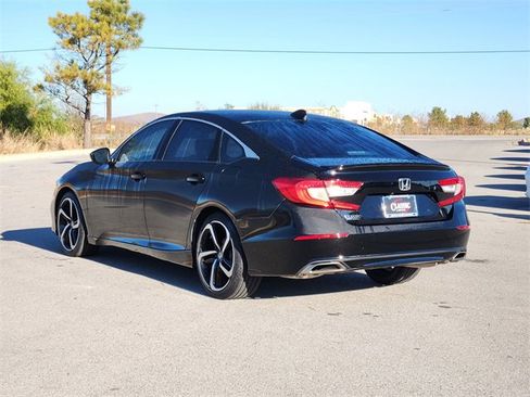 Used 2022 Honda Accord Sport image 5