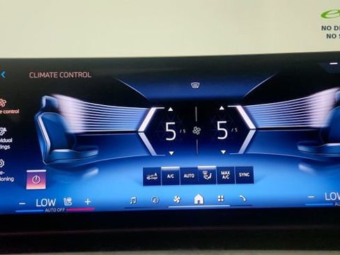 Used 2026 BMW 540i xDrive AWD/4WD image 70