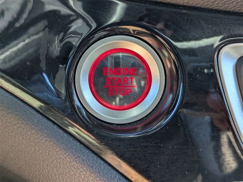 Used 2022 Honda Pilot Touring image 35