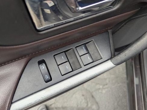 Used 2013 Ford Edge Limited image 24