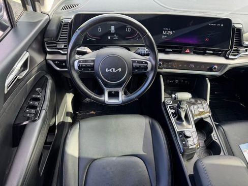 Used 2023 Kia Sportage EX image 16