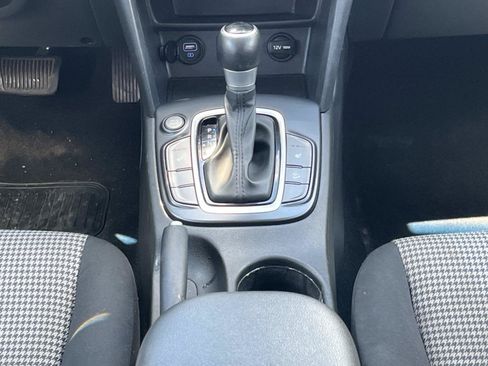 Used 2021 Hyundai Kona SEL FWD image 11