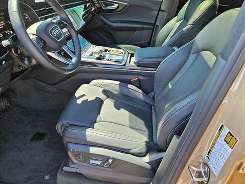 Used 2025 Audi Q7 3.0T Prestige w/ Prestige Package image 17