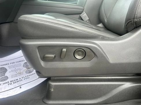 Used 2026 Chevrolet Tahoe LT w/ Comfort Package AWD/4WD image 16