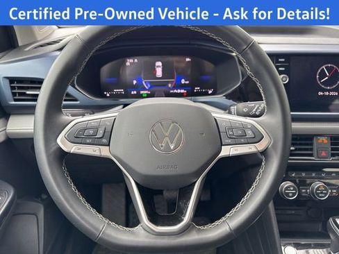 Certified 2024 Volkswagen Taos SE AWD/4WD image 9