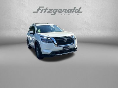 Used 2023 Nissan Pathfinder SL