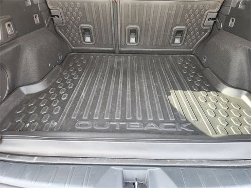 Certified 2022 Subaru Outback Touring XT w/ Popular Package #2 image 34