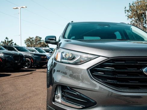 Used 2022 Ford Edge SEL w/ Sport Appearance Package AWD/4WD image 9