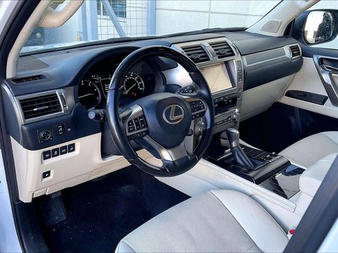 Used 2021 Lexus GX 460 Premium image 18