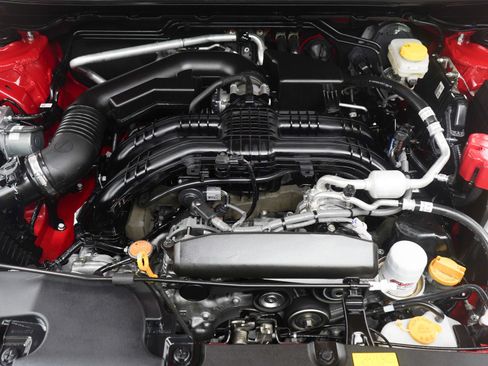 Used 2024 Subaru Crosstrek 2.0i Premium image 25