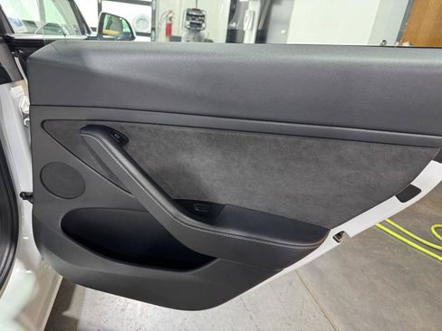 Used 2021 Tesla Model 3 Standard Range Plus RWD image 22