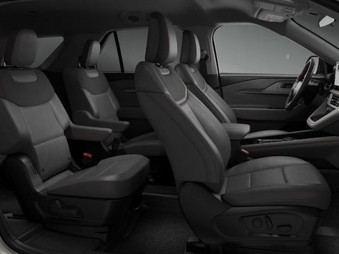 New 2026 Ford Explorer Active image 7