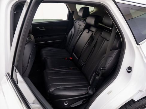 Used 2024 Genesis GV80 2.5T image 16