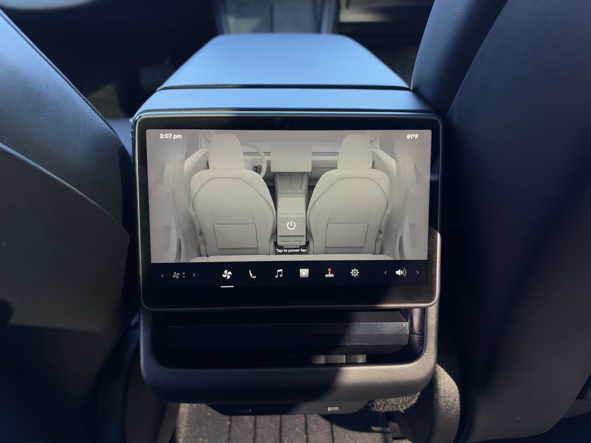 Used 2025 Tesla Model 3 Long Range RWD image 22