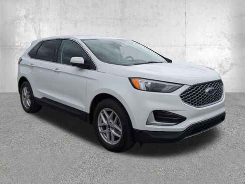 Used 2023 Ford Edge SEL AWD/4WD image 2