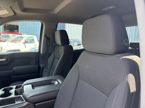 Used 2022 Chevrolet Silverado 1500 Custom Trail Boss w/ LPO, Dark Essentials Package AWD/4WD image 9