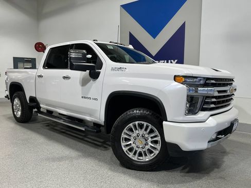 Used 2021 Chevrolet Silverado 2500 High Country w/ Z71 Off-Road Package AWD/4WD image 2