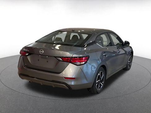 Used 2025 Nissan Sentra SV image 14