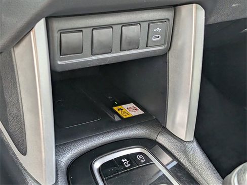 Used 2023 Toyota Corolla Cross LE image 19