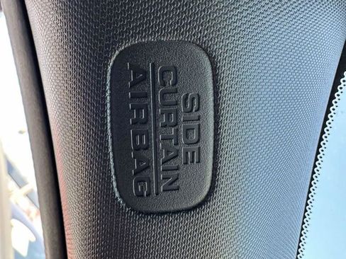 Used 2024 Honda HR-V Sport image 32