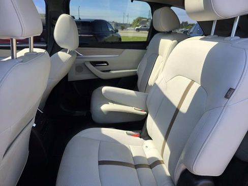 Used 2024 MAZDA CX-90 Plug-In Hybrid w/ Premium Plus AWD/4WD image 7