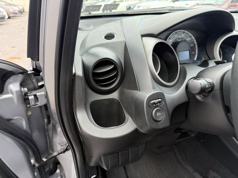 Used 2010 Honda Fit image 11