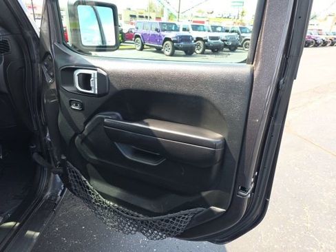 Used 2020 Jeep Wrangler Unlimited Sport S AWD/4WD image 33