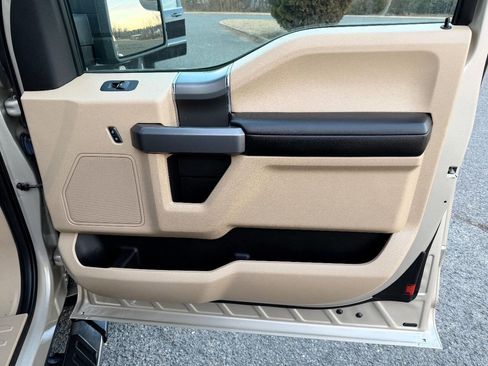 Used 2018 Ford F150 XLT w/ Equipment Group 302A Luxury image 20