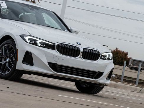 New 2026 BMW 330i Sedan w/ Premium Package image 3