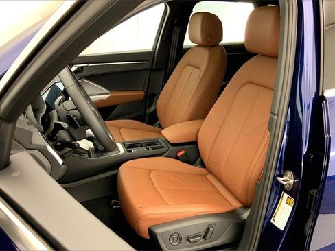 Certified 2025 Audi Q3 2.0T Premium image 25