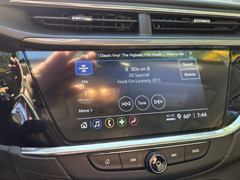 Used 2023 Buick Encore GX Essence w/ Experience Buick Package FWD image 26
