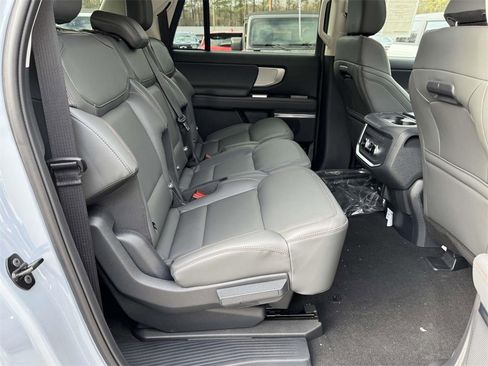 New 2025 Ford Expedition Max Active image 13