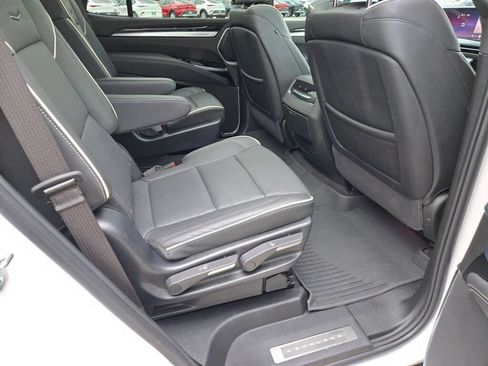 Used 2025 Cadillac Escalade Sport w/ Touring Package AWD/4WD image 9
