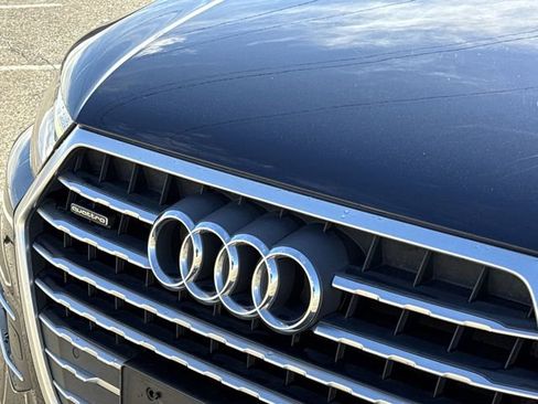 Used 2018 Audi Q7 3.0T Premium image 28