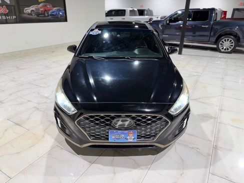 Used 2018 Hyundai Sonata Limited FWD image 2