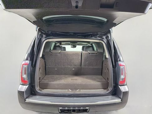 Used 2017 GMC Yukon Denali w/ Open Road Package AWD/4WD image 24