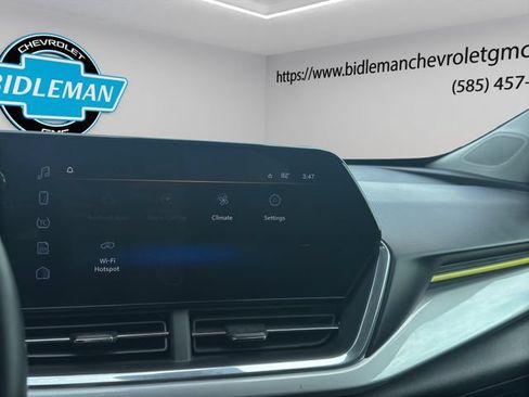 Used 2024 Chevrolet Trax LT w/ Driver Confidence Package FWD image 18