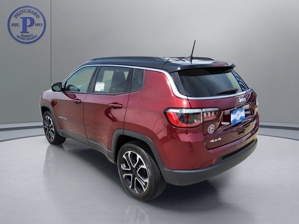 Used 2022 Jeep Compass Limited AWD/4WD image 5