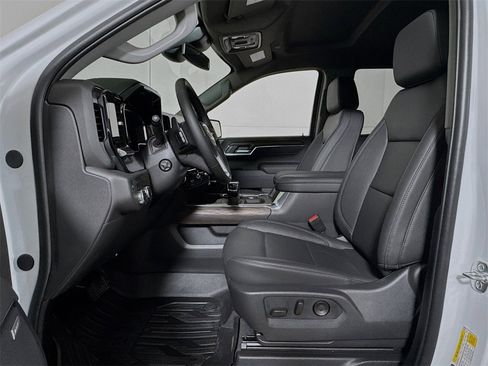 Certified 2026 GMC Sierra 1500 SLT image 20