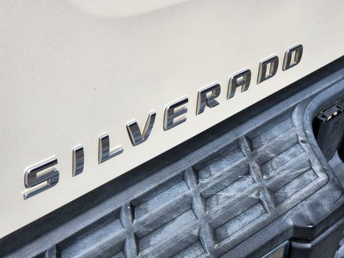 Used 2012 Chevrolet Silverado 1500 LT RWD image 24