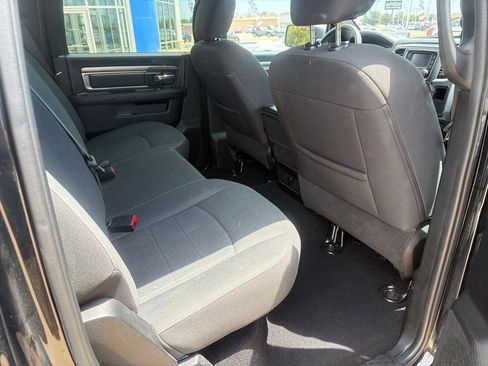 Used 2024 RAM 1500 Warlock AWD/4WD image 32