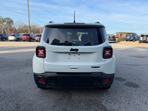 Used 2019 Jeep Renegade Altitude w/ Quick Order Package 2XM image 9